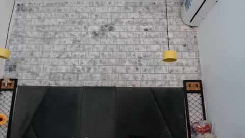 mila_adamss online show from 12.05.25