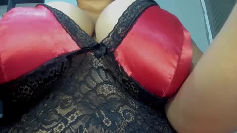 mila  online show from 02.08.25