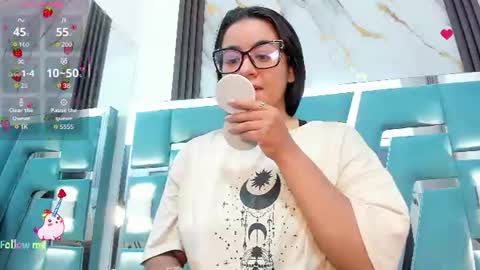 Snapshot of mila_clum chatting on 06.20.26 Camila online show from 06.20.26