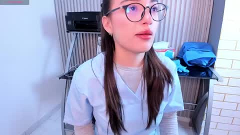 mila_cute2_ online show from 05.06.26