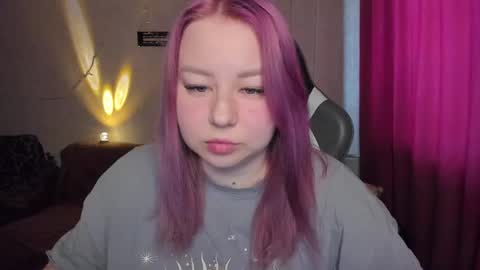 Mila shy sensual person  online show from 11.28.25