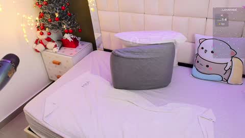 Milena  online show from 12.22.24