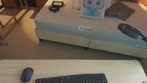 Milena  online show from 10.08.25