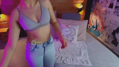 Milena  online show from 11.04.25