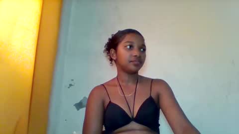 mila_lunah online show from 05.10.26
