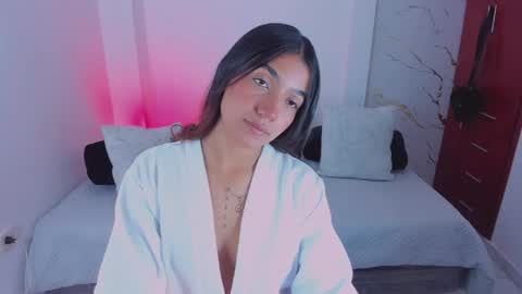 martina online show from 04.08.26