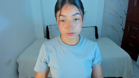 Snapshot of mila_rose1 chatting on 06.30.26 martina online show from 06.30.26