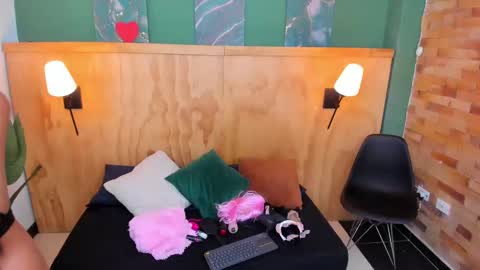 Snapshot of mila_samy chatting on 09.27.25 Mila and samy online show from 09.27.25