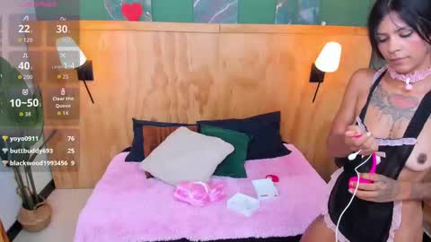 Snapshot of mila_samy chatting on 10.17.25 Mila and samy online show from 10.17.25