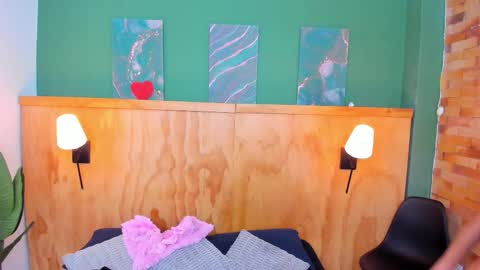 Snapshot of mila_samy chatting on 10.21.25 Mila and samy online show from 10.21.25