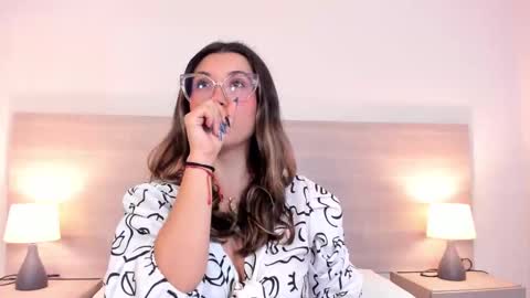 mila_thomass online show from 03.02.26