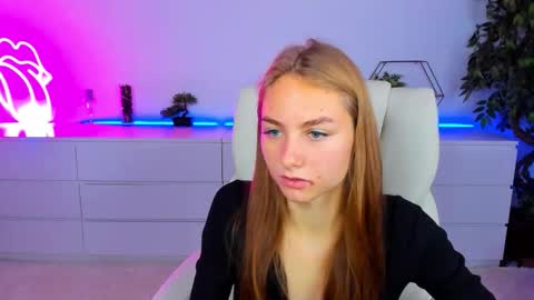 Milla online show from 10.11.25