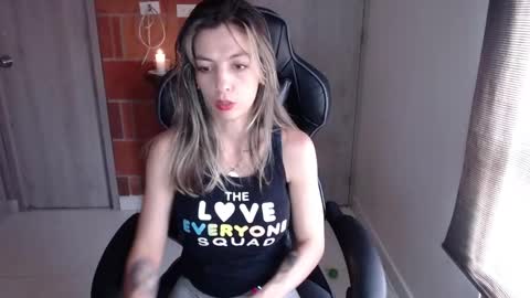 milacoxx8819 online show from 03.01.25