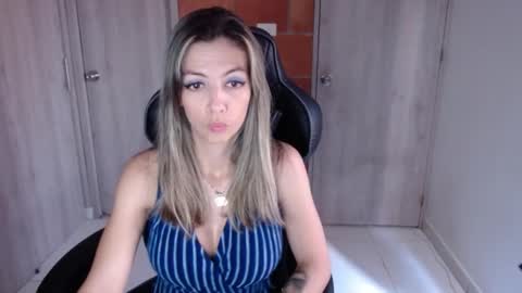 milacoxx8819 online show from 03.08.25