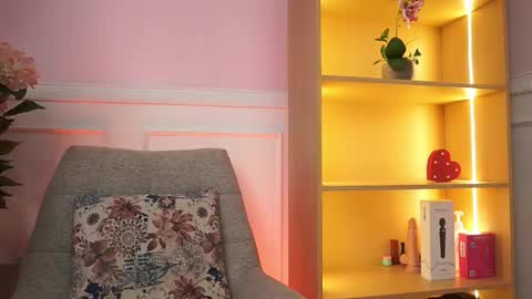 milacrave online show from 02.26.26