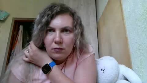 Snapshot of milacristalle chatting on 08.01.26 milacristalle online show from 08.01.26