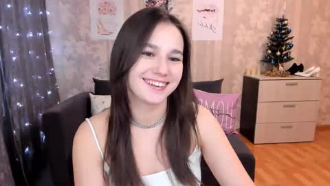 MilaDaisen online show from 12.21.24