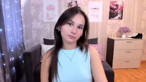 MilaDaisen online show from 09.16.25