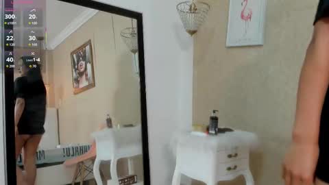 Snapshot of miladiosa chatting on 09.28.25 miladiosa online show from 09.28.25