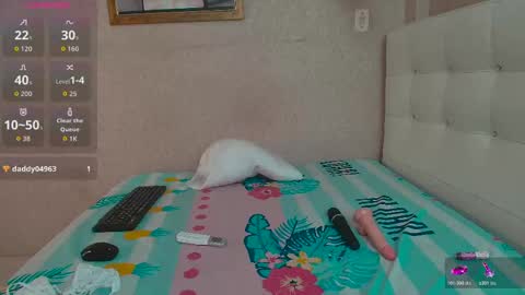 Snapshot of miladiosa chatting on 10.30.25 miladiosa online show from 10.30.25