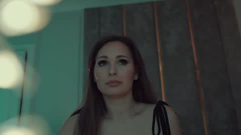        online show from 11.25.25