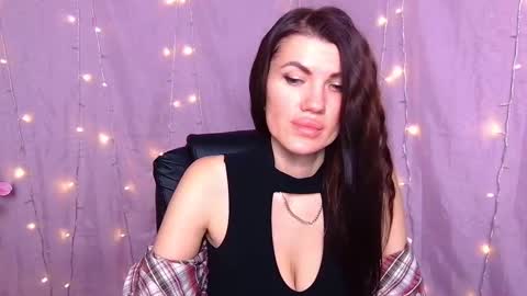 Snapshot of milaloona chatting on 03.04.26 Milaloona online show from 03.04.26