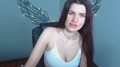 Snapshot of milaloona chatting on 05.29.26 Milaloona online show from 05.29.26