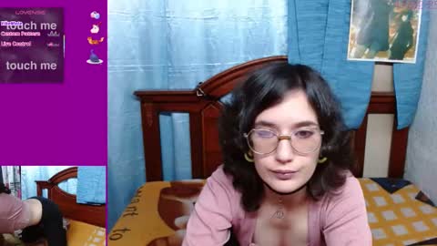 Mila-Lunala online show from 02.18.25