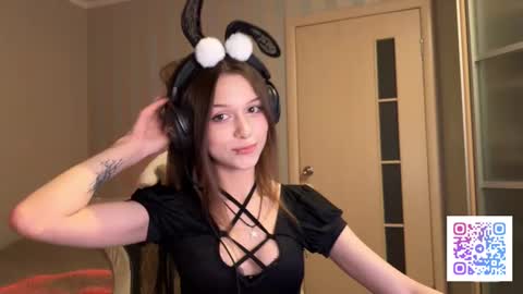 milamiuu online show from 02.17.26