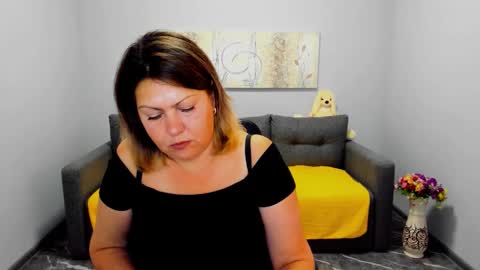 Milana online show from 09.11.25