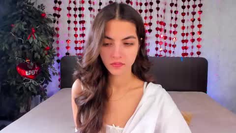 Milana online show from 02.20.25