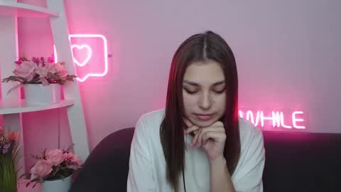 milanaangelas online show from 01.19.25