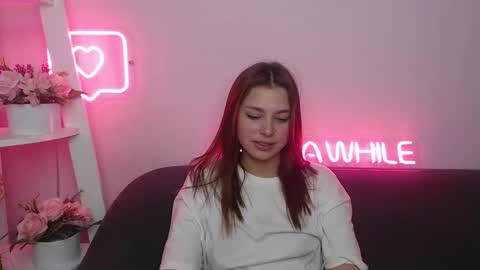 milanaangelas online show from 01.28.25