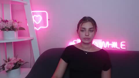 milanaangelas online show from 02.01.25
