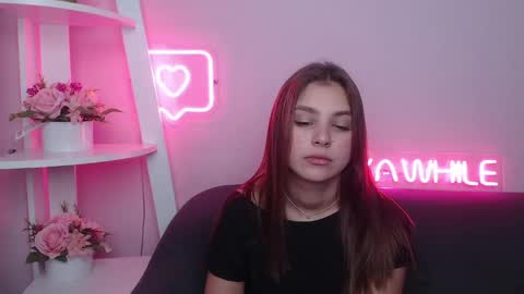 milanaangelas online show from 02.17.25