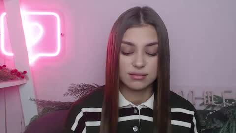 Snapshot of milanaangelas chatting on 01.17.26 milanaangelas online show from 01.17.26