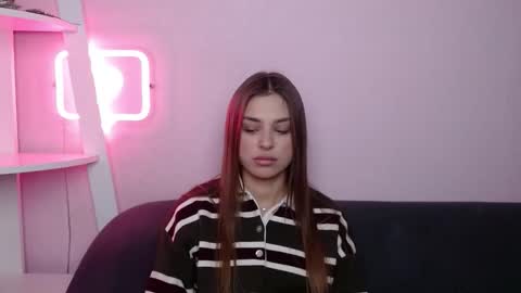 Snapshot of milanaangelas chatting on 02.17.26 milanaangelas online show from 02.17.26