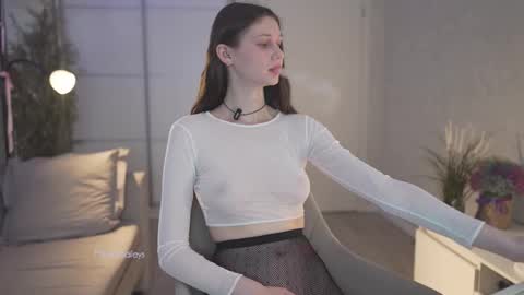 Milana   online show from 02.11.25