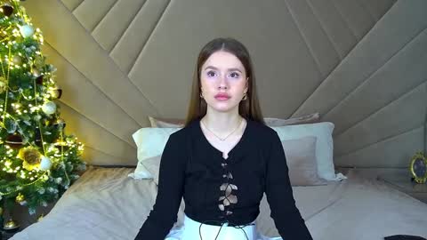 MilanaBalmain online show from 12.15.24
