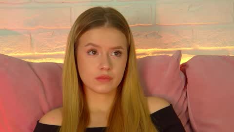 MilanaBalmain online show from 10.22.25