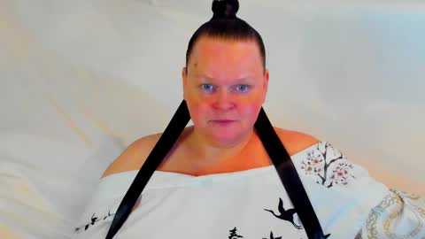 Lana online show from 02.15.25