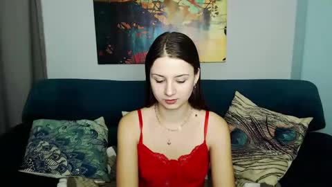 milanaroz online show from 12.14.24