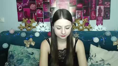 milanaroz online show from 12.26.24