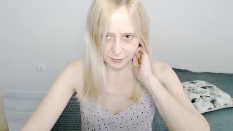 Milena online show from 02.16.25