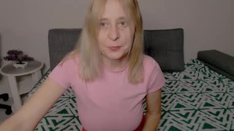 Milena online show from 11.21.25