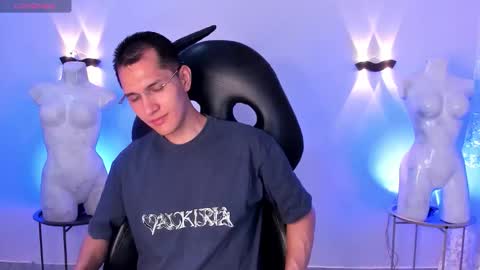 milandavid1 online show from 03.16.26