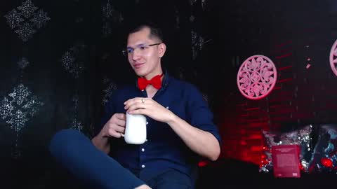 milandavid1 online show from 04.25.26