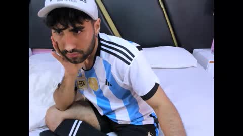 milanzaire online show from 11.02.25