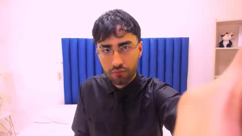 milanzaire online show from 11.28.25