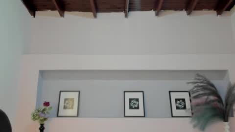 Mila Rose online show from 12.21.24